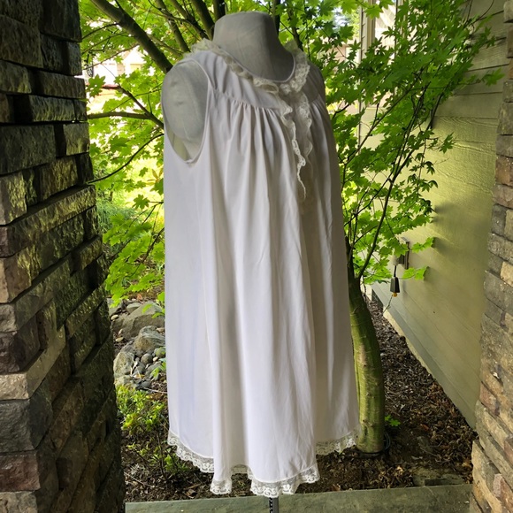 Vintage Shadowline  nightgown Medium - Picture 5 of 8